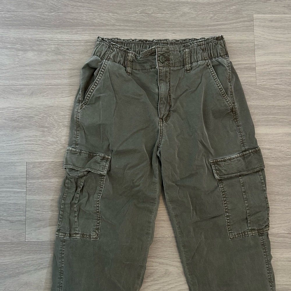 Women’s Olive Cargo Pants